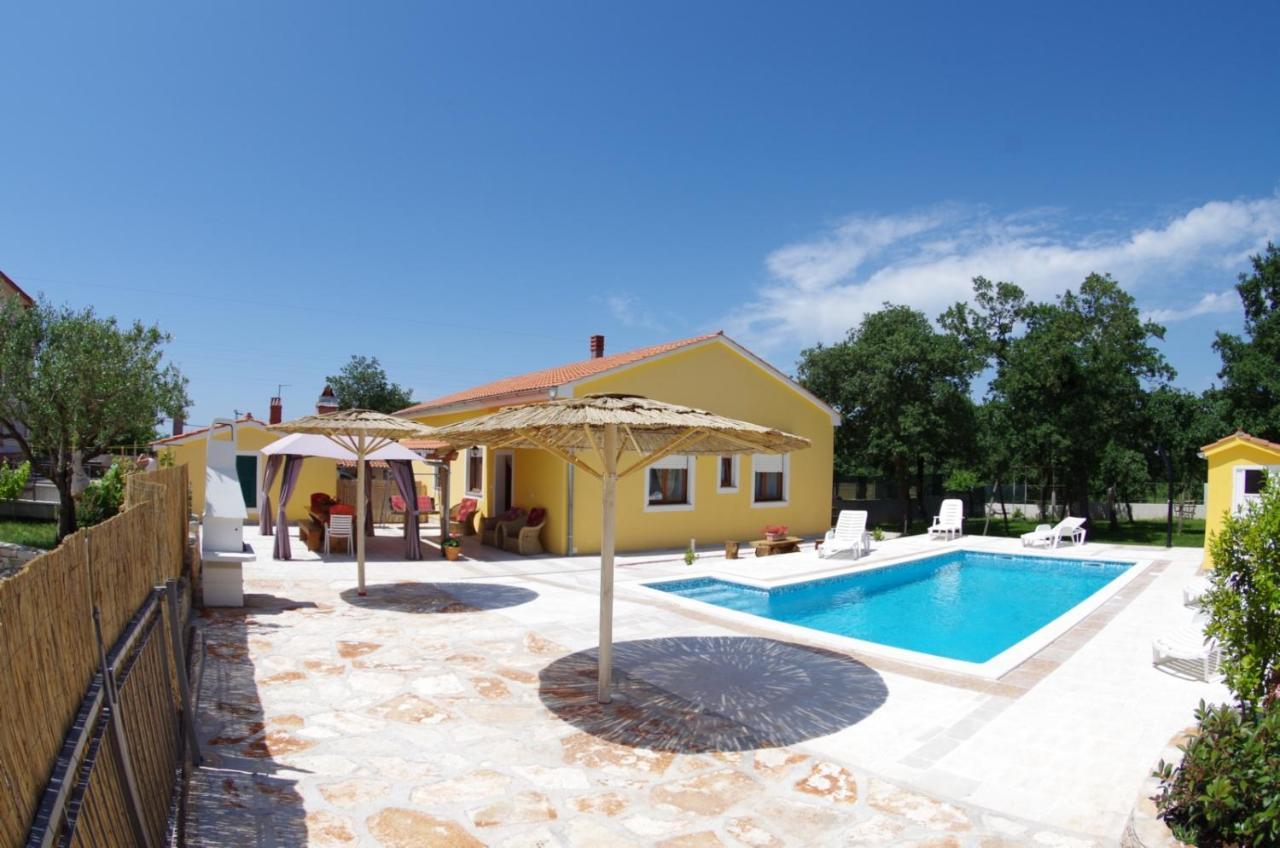 House Oliva, Sveti Kirin Holiday home
