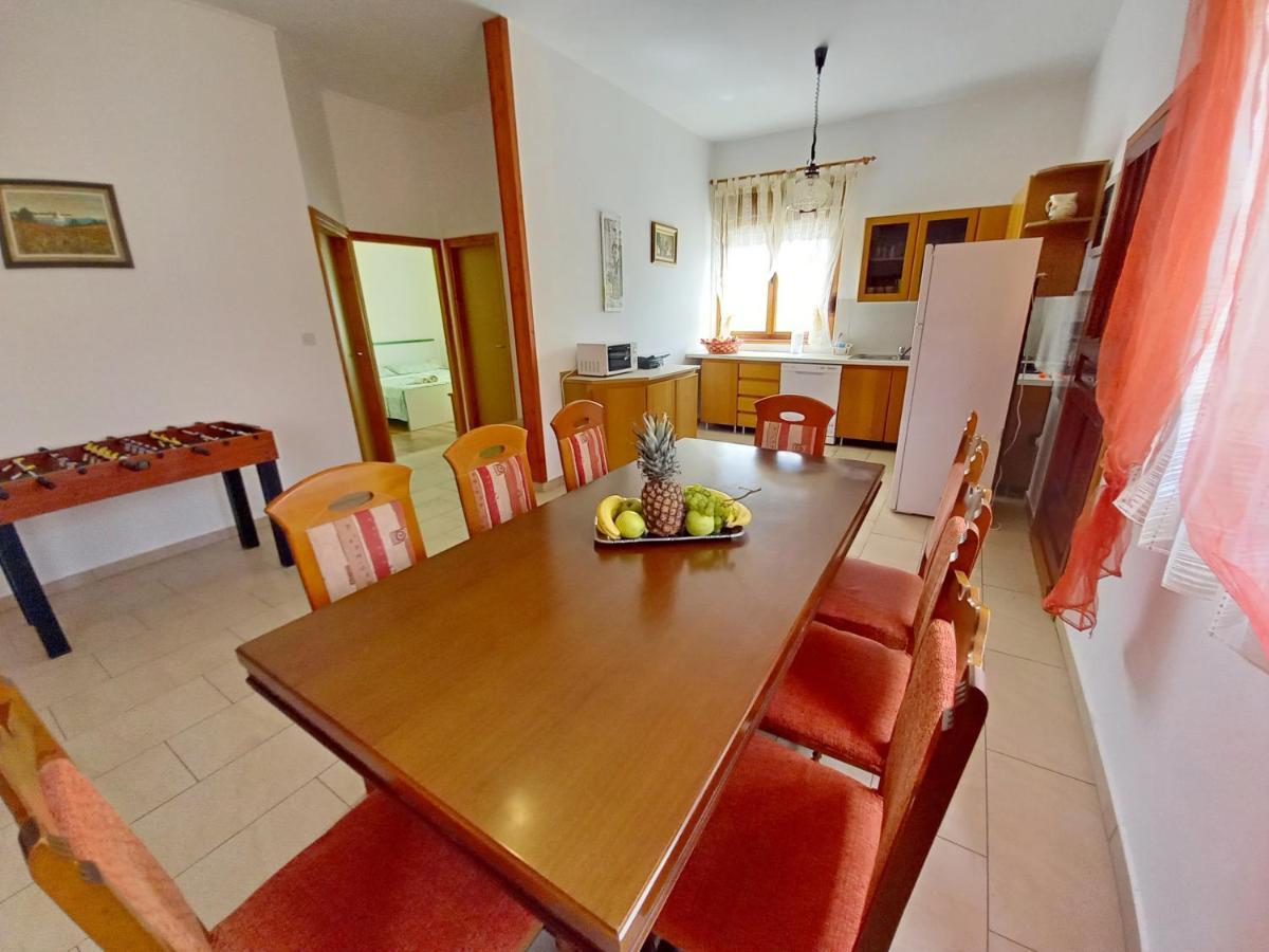 House Oliva, Sveti Kirin Holiday home Svetvincenat